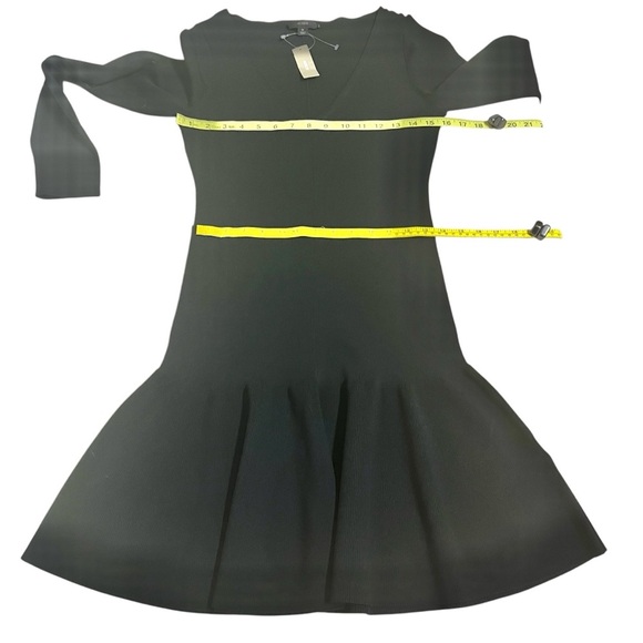 J.Crew Black Ruffle Hem Sweater Dress Long Sleeve Modern Minimalist Size M NWT - Picture 12 of 15